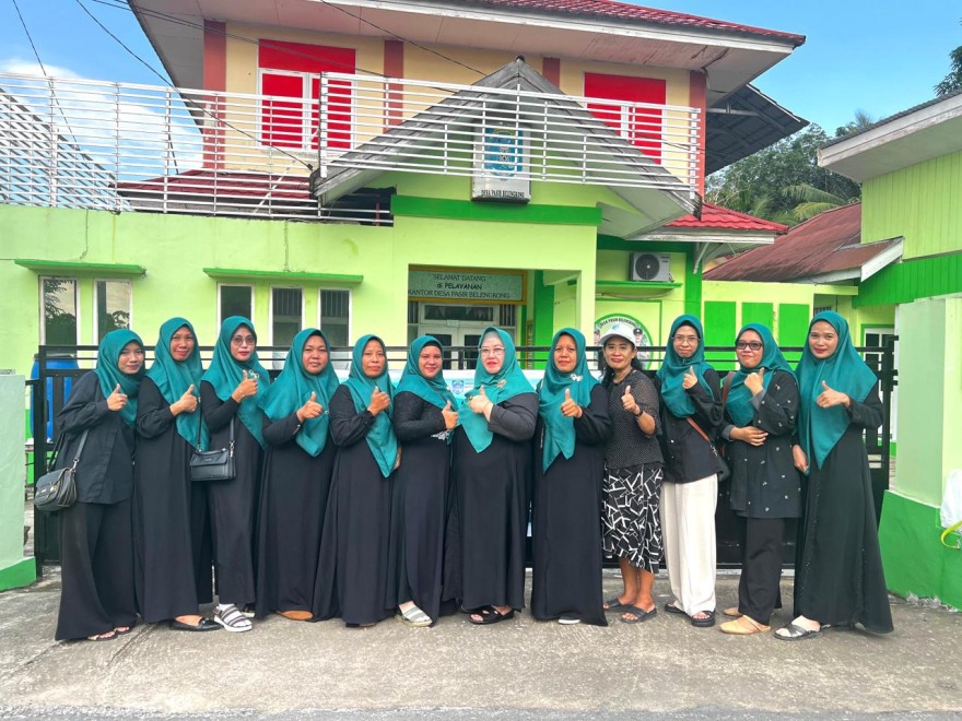 TP PKK DESA PASIR BELENGKONG BERBAGI TAKJIL